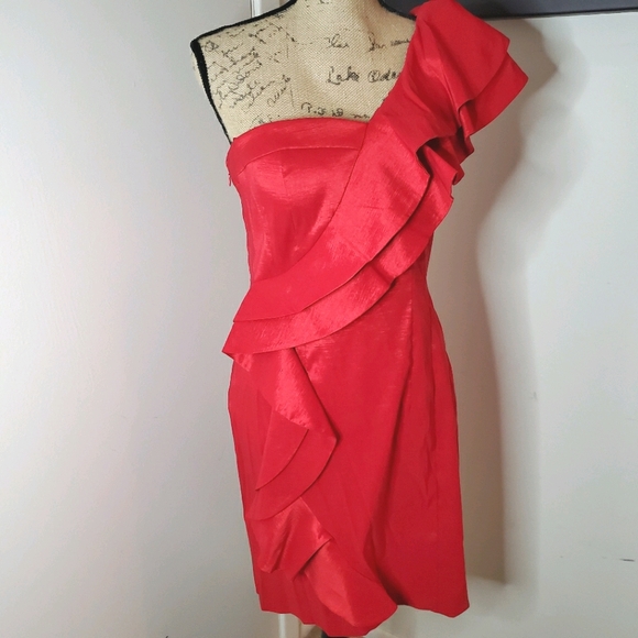 Jessica Simpson Dresses & Skirts - Jessica Simpson ruffled red dress